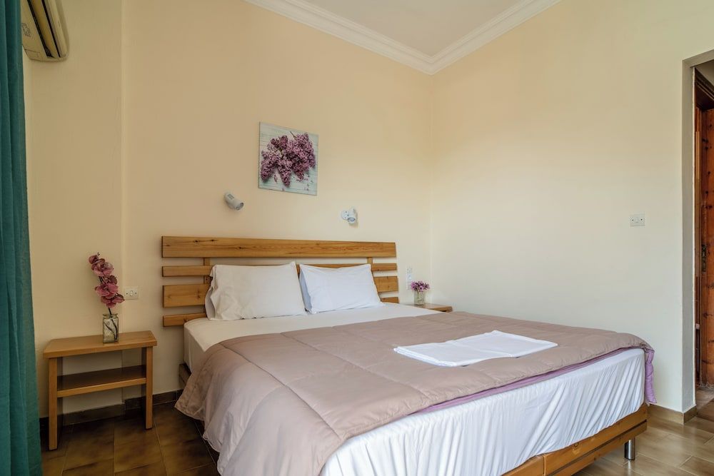 Hercules Single Room 2