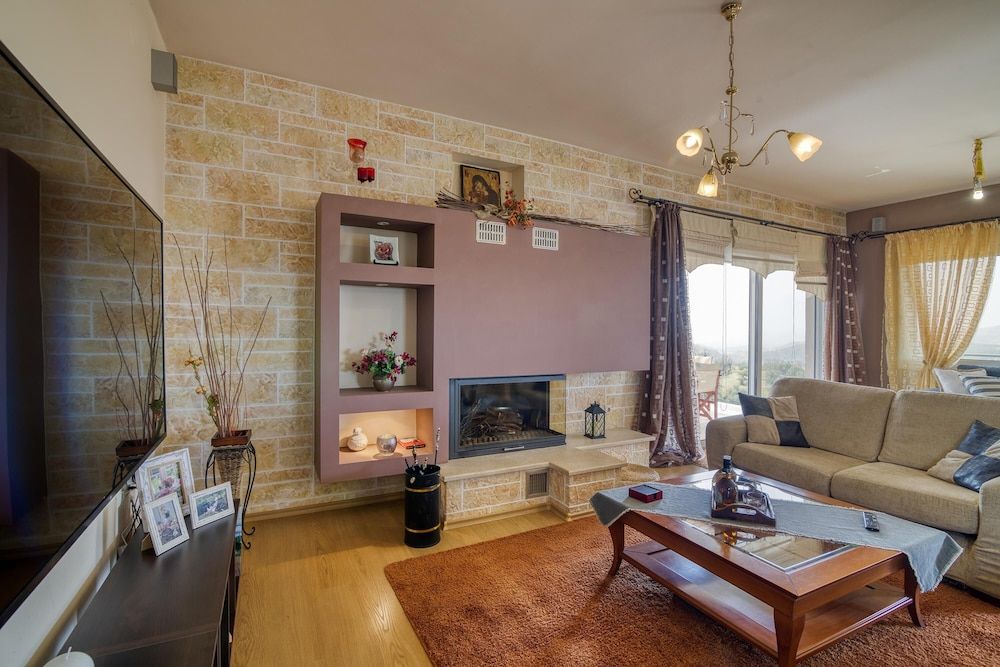 The House Olympia Family House, 1 Bedroom, Mountainside (The House Olympia) 9