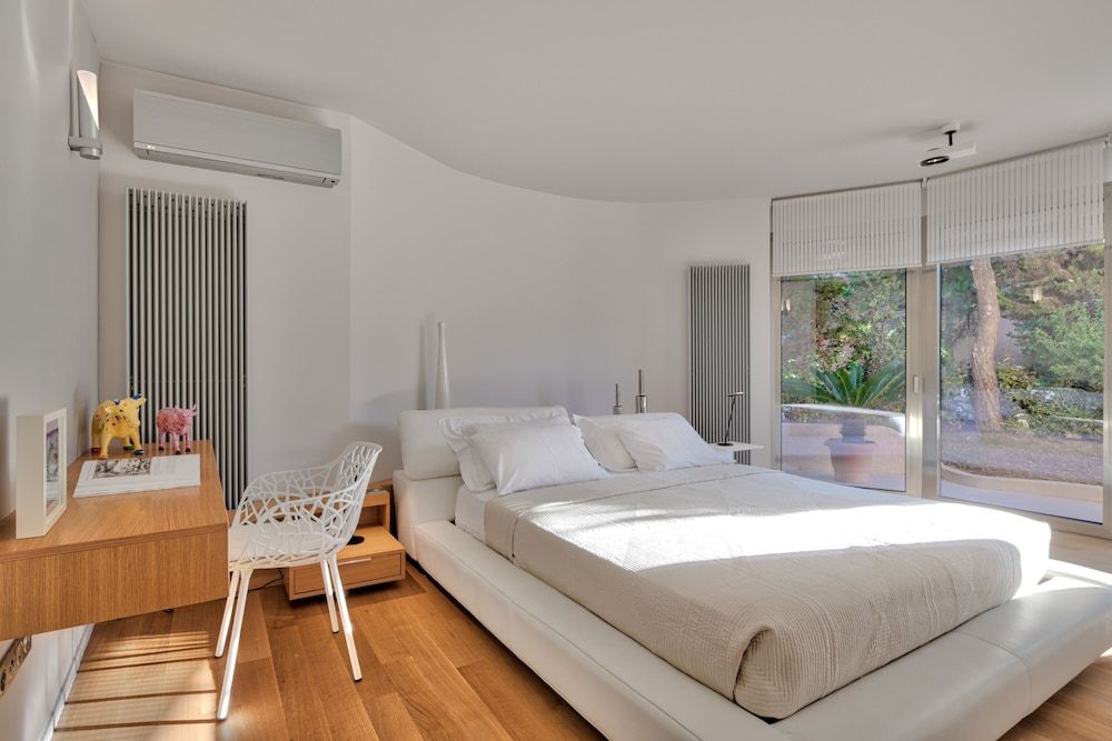 Luxury Villa, 4 Bedrooms, Private Pool, Garden View