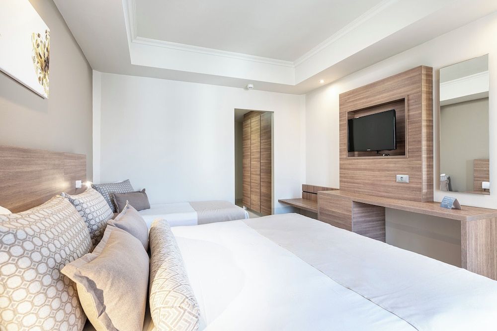 Standard Double Room, Garden View
