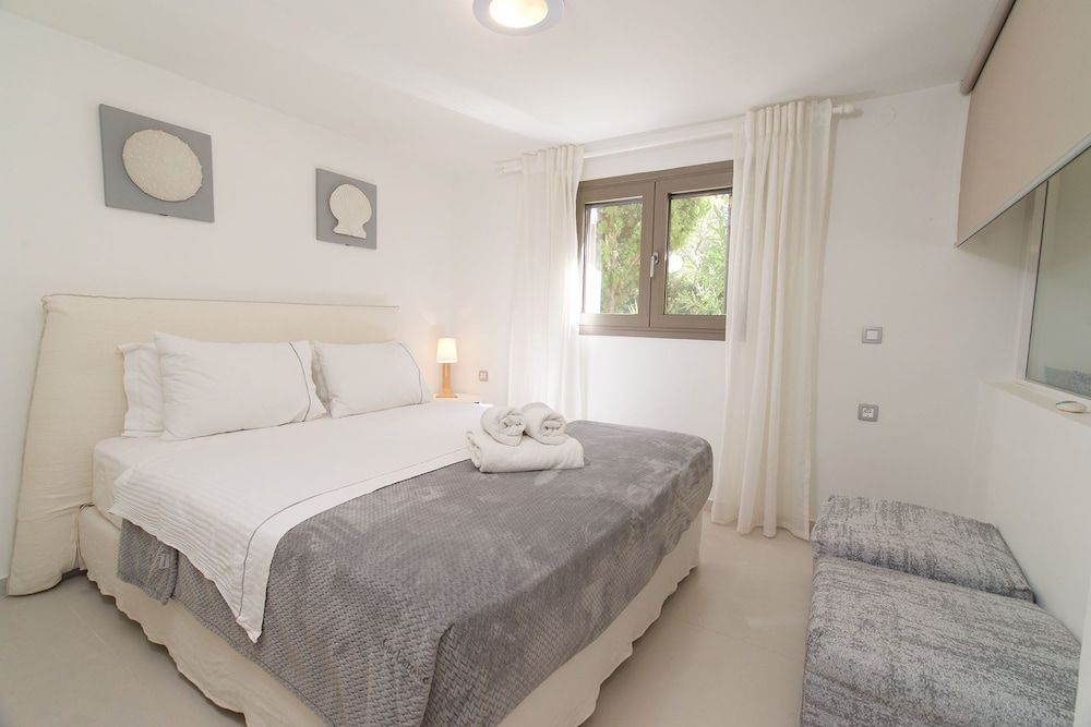 Apartment, 3 Bedrooms, Garden Area