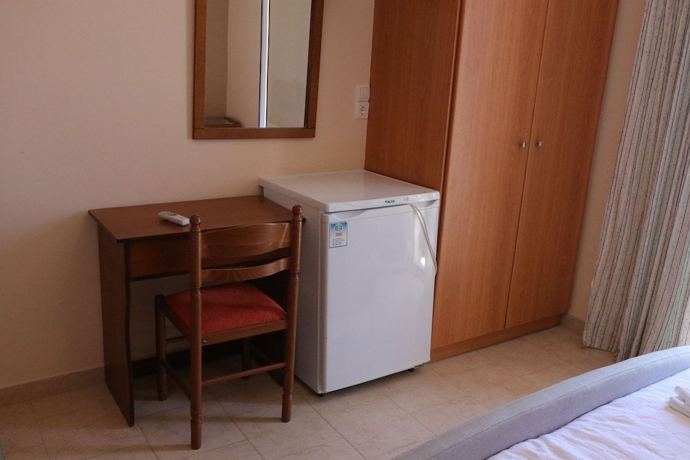 Michaela Economy Double Room 4