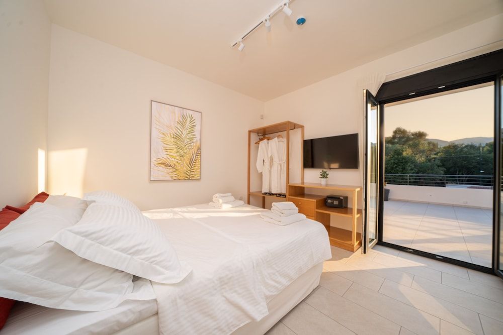 Luxury Villa, 3 Bedrooms (Villa Katerina)