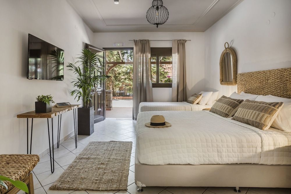 Comfort Triple Room