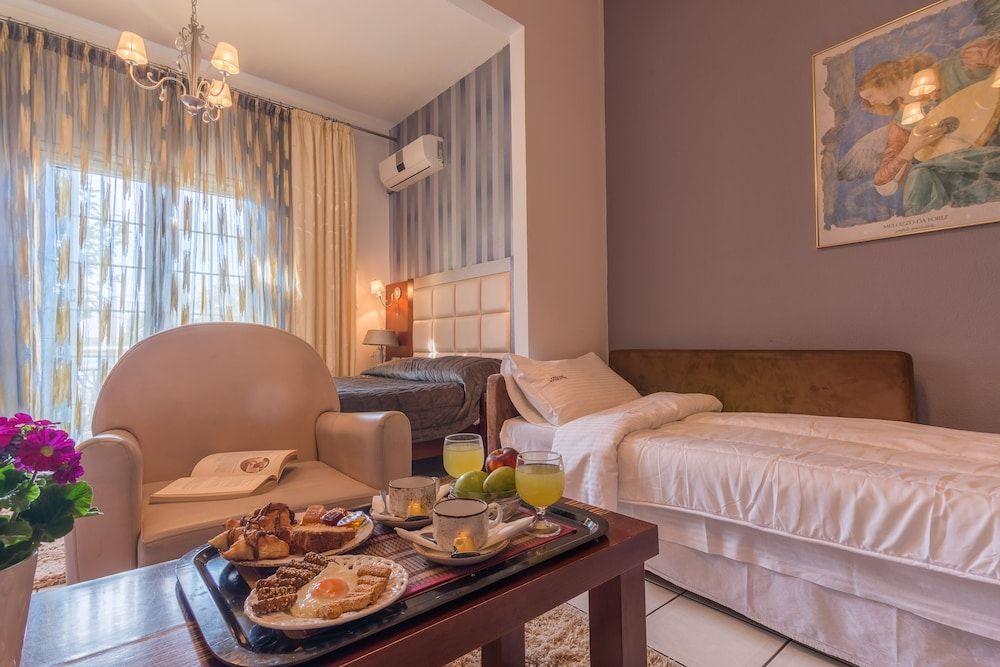 Krikonis Hotel Quadruple Room 3