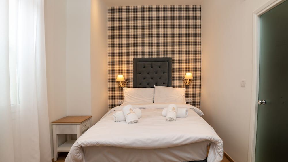 Brettania Hotel Petite Double Room with Window