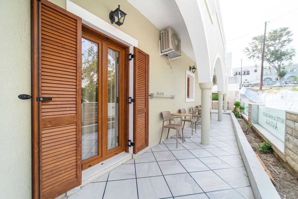 Hotel Antonia Basic Triple Room 4