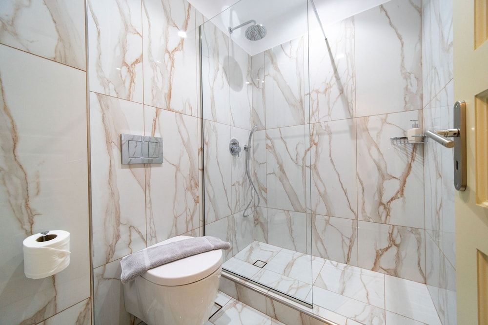 Hotel Antonia Basic Double Room 4