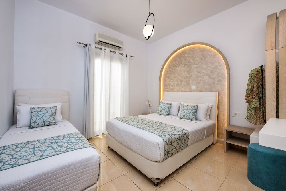 undefined Petros Villa 4