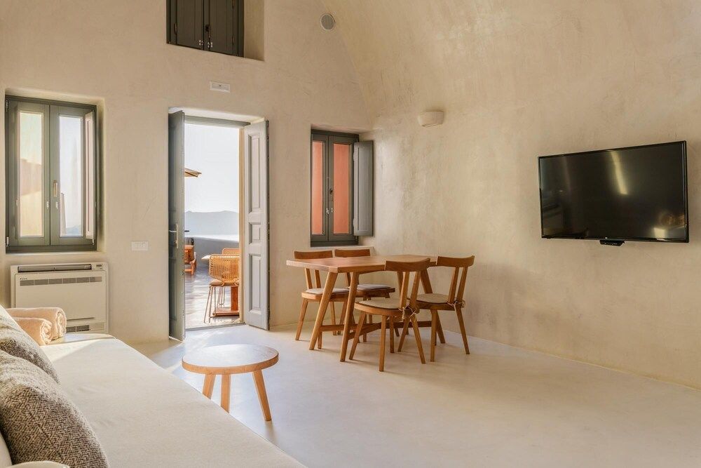 Villa Dusk and Dawn in Fira Villa 23