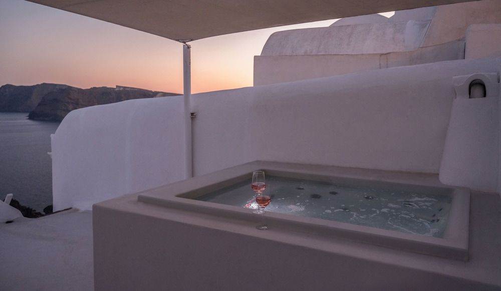 Villa Dusk and Dawn in Fira Villa 14