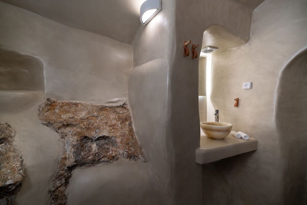Nalas Suites Fortezza Suite, Indoor Jacuzzi 3