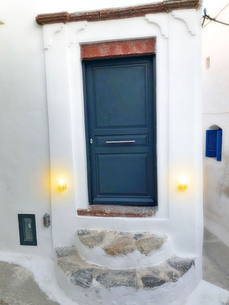 undefined The Luna Suites 4