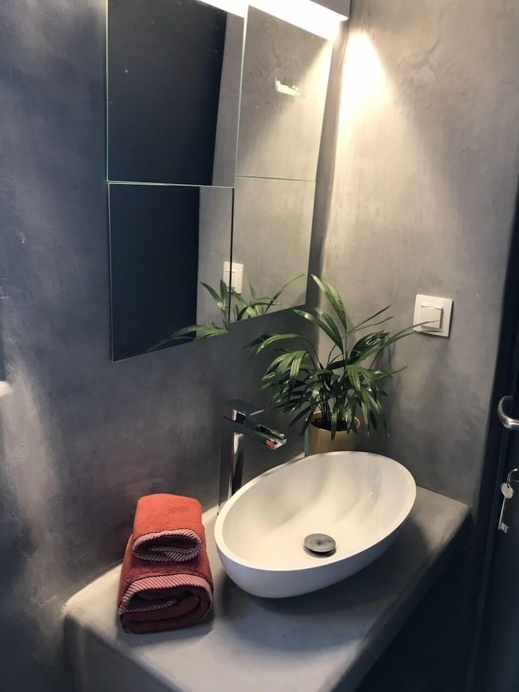 The Luna Suites Deluxe Villa, 4 Bedrooms, Hot Tub 22