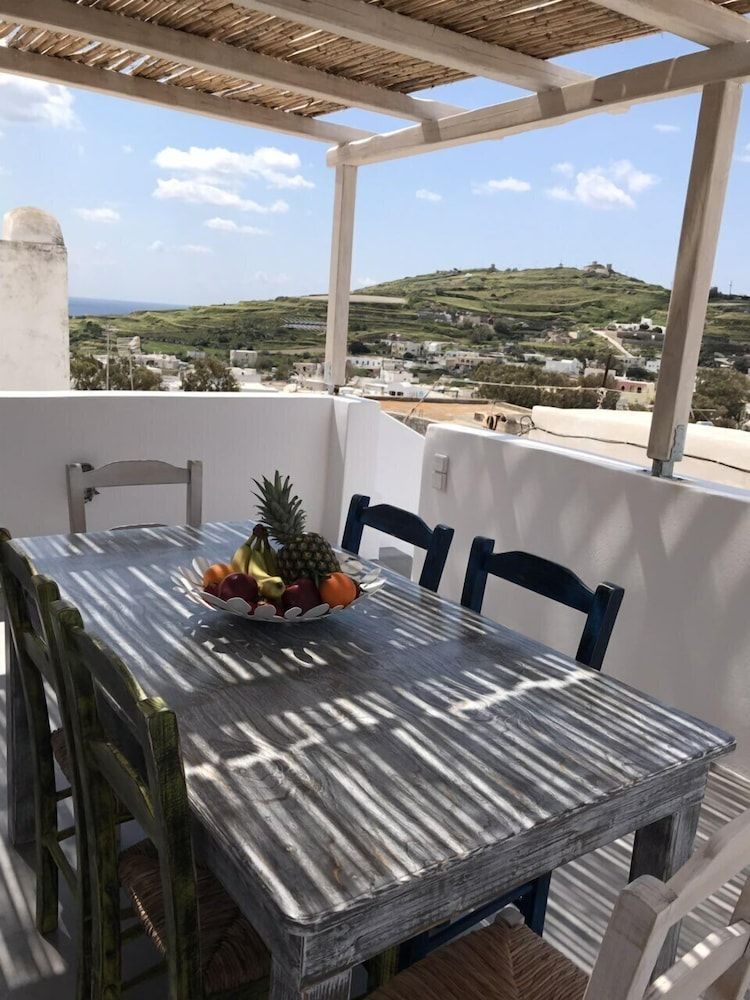 The Luna Suites Deluxe Villa, 4 Bedrooms, Hot Tub 23