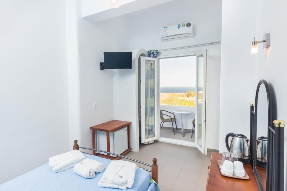 Villa Pelekanos Standard Room 14