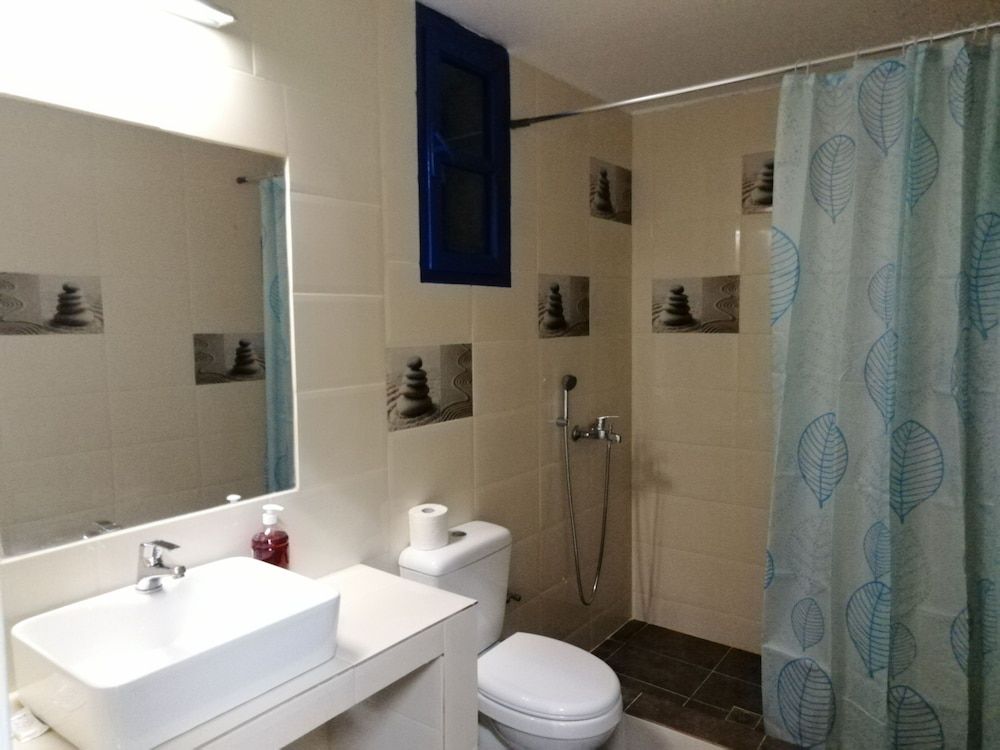 Dodo's Santorini Deluxe Studio, Multiple Beds, Concierge Service, Pool View 9