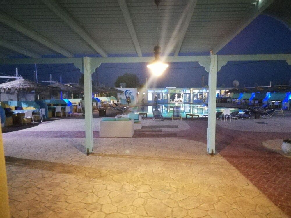 Dodo's Santorini Deluxe Studio, Multiple Beds, Concierge Service, Pool View 7