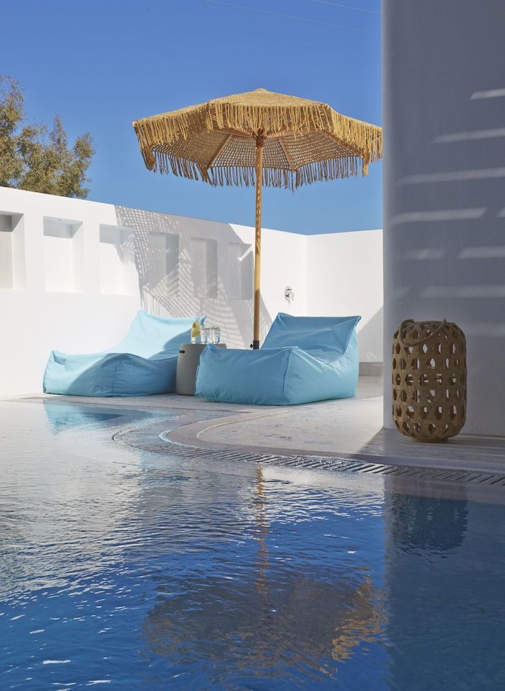 Eolia Kamari Villa Traditional Villa with heated pool 23