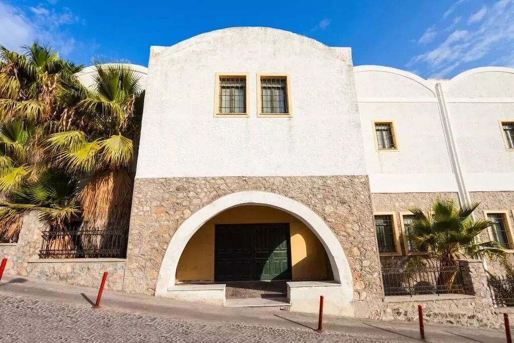 undefined Villa Rose 5