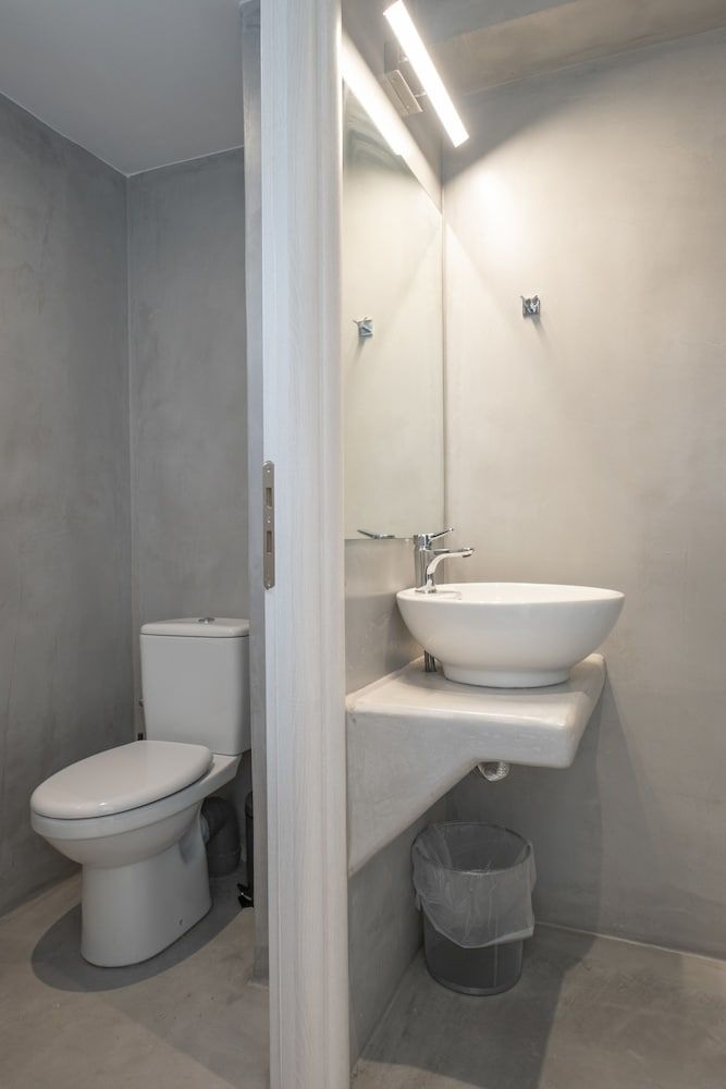 Bedspot Hostel bed(s) in 6 Bed Female Dormitory 5