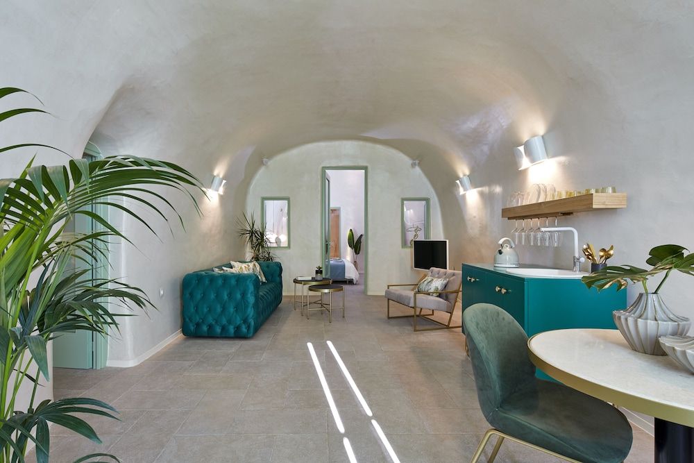 undefined Gitsa Cliff Luxury Villa 6
