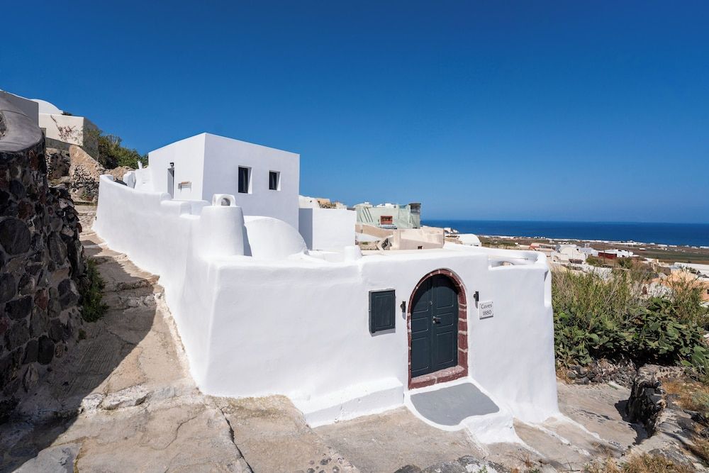 undefined Caves 1880 9