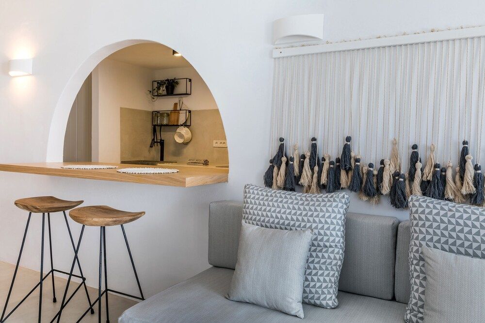 3 Caves Villa by Caldera Houses Deluxe Suite, 1 Bedroom, Hot Tub, Sea View 23