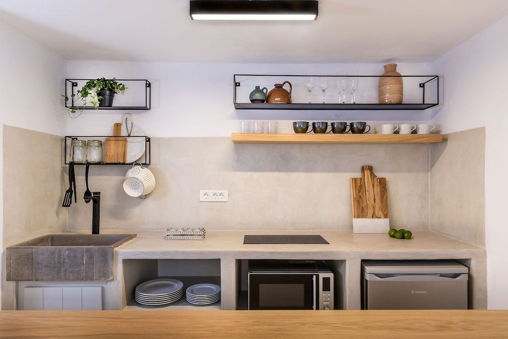 3 Caves Villa by Caldera Houses Deluxe Suite, 1 Bedroom, Hot Tub, Sea View 18