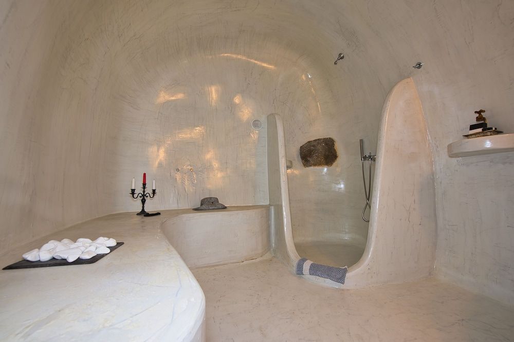 Cally Cave Houses Deluxe Suite, 2 Queen Beds 11