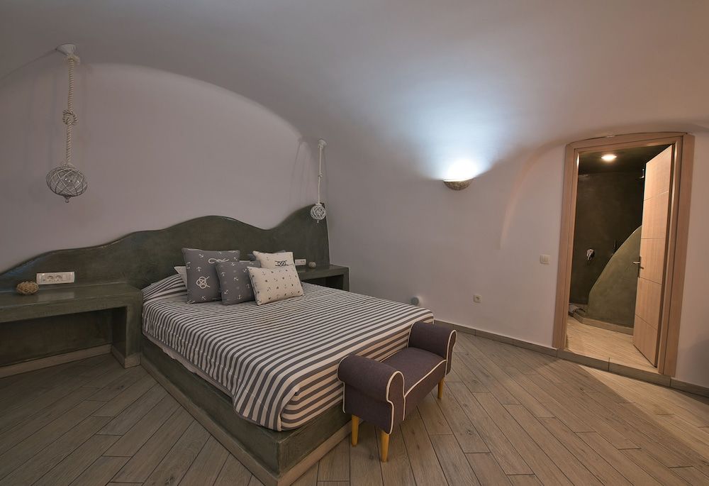 Cally Cave Houses Deluxe Suite, 2 Queen Beds 2