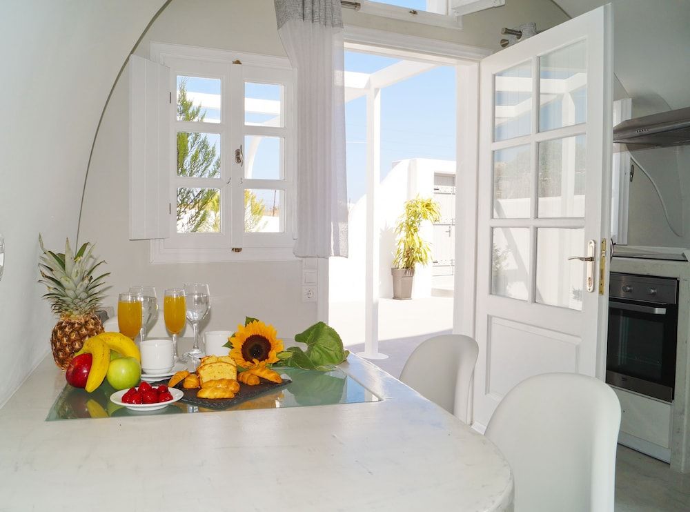 Cally Cave Houses Deluxe Suite, 2 Queen Beds 4