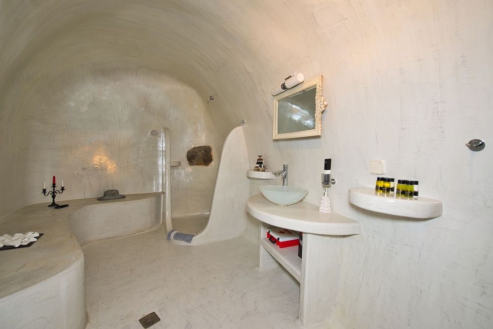 Cally Cave Houses Deluxe Suite, 2 Queen Beds 6