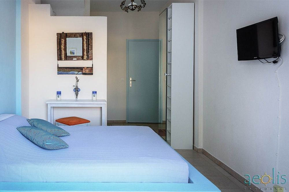 Aeolis Santorini House, Private Pool 12