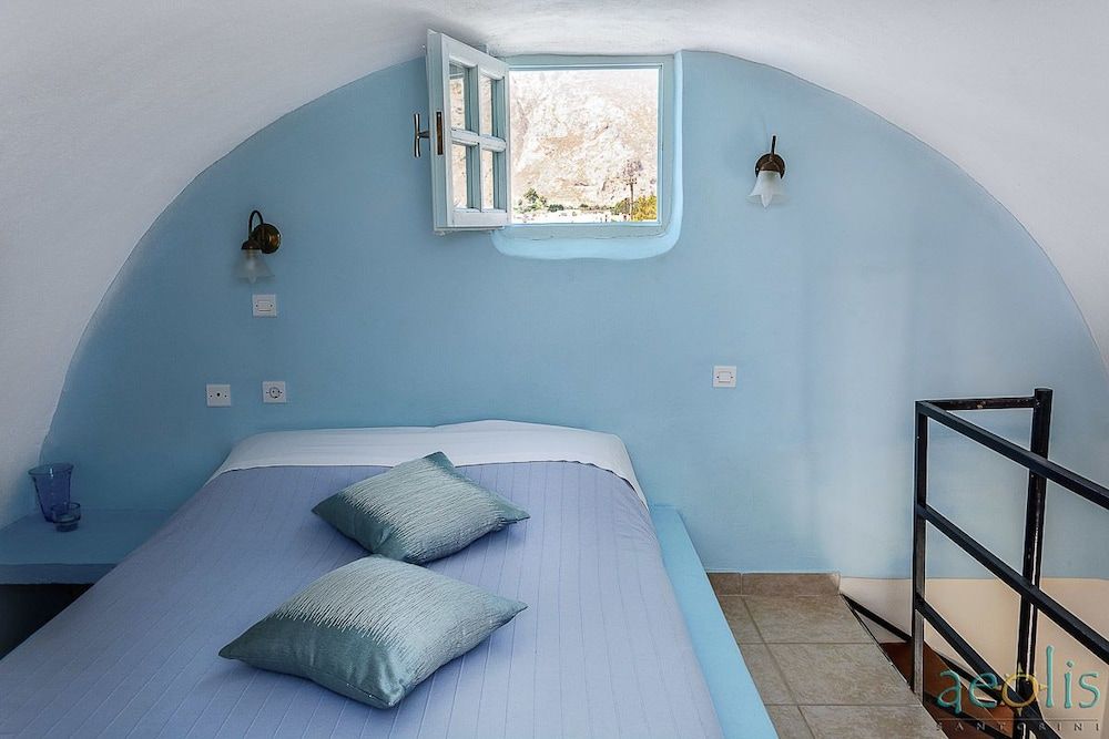 Aeolis Santorini House, Private Pool 20