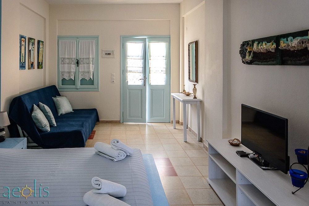 Aeolis Santorini House, Private Pool 5