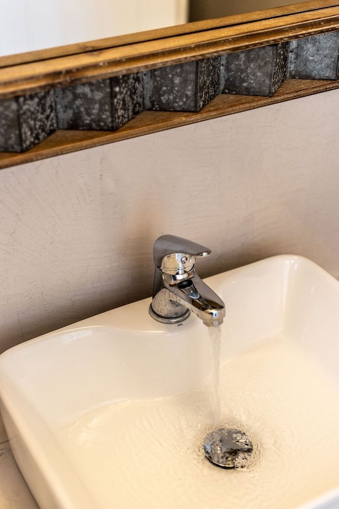 Auntie's Villas Traditional Villa, 1 Bedroom, Hot Tub, Sea View 11