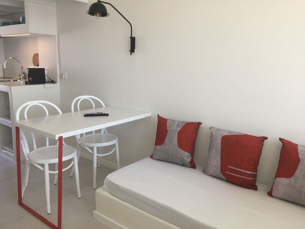 Sol Mate Suites Executive House, Sea View 6