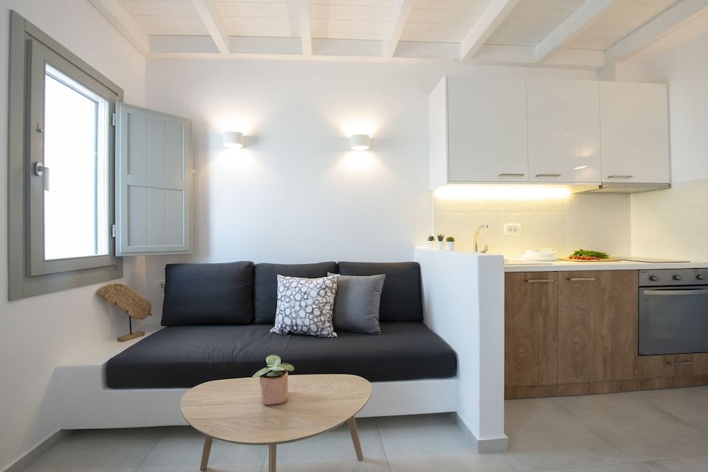 White Orchid Luxury Suites Deluxe Villa, 4 Bedrooms, Private Pool, Partial Sea View 29