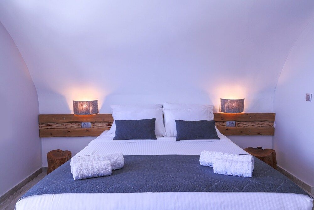 Glykeria Mini Suites Deluxe Suite, Sea View 5