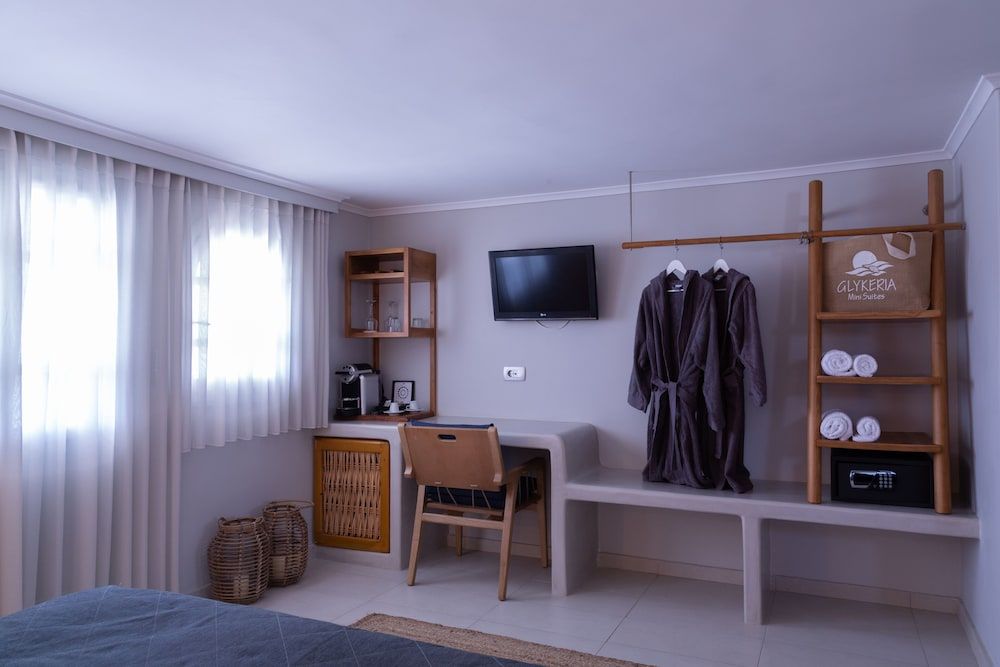 Glykeria Mini Suites Superior Suite, Balcony, Sea View 2