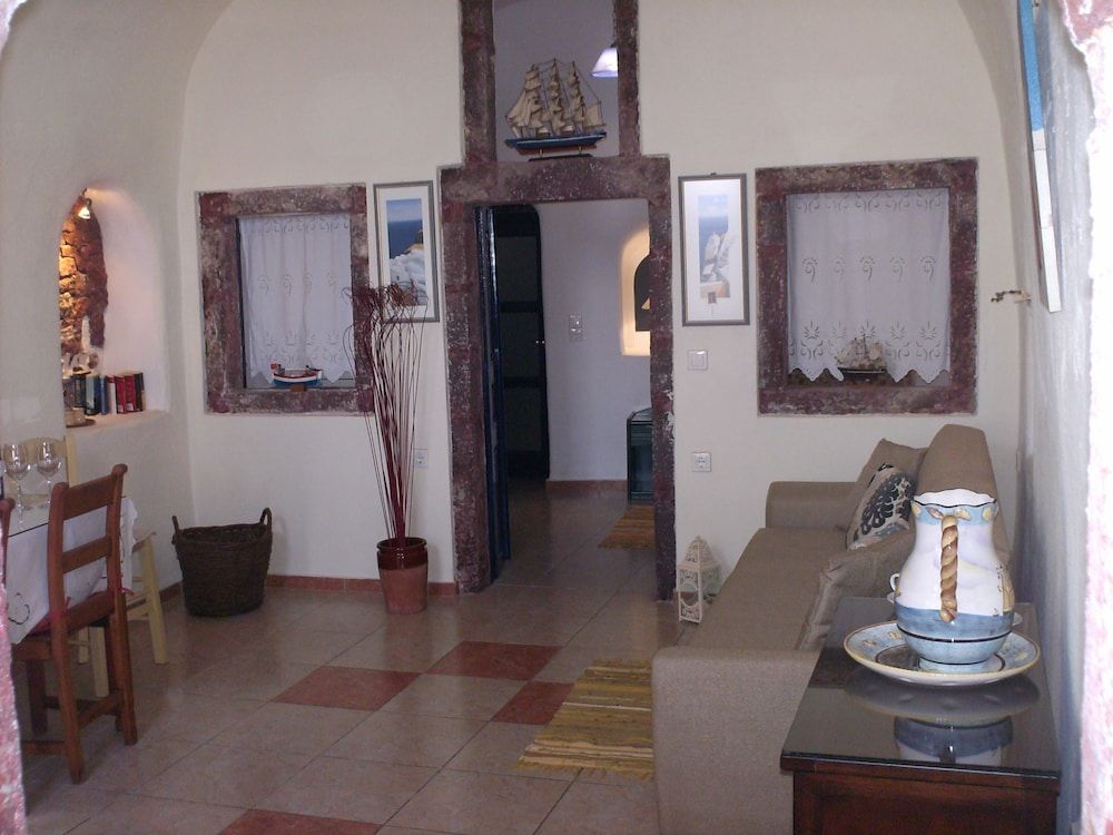 Fotinos Houses Traditional Suite 2