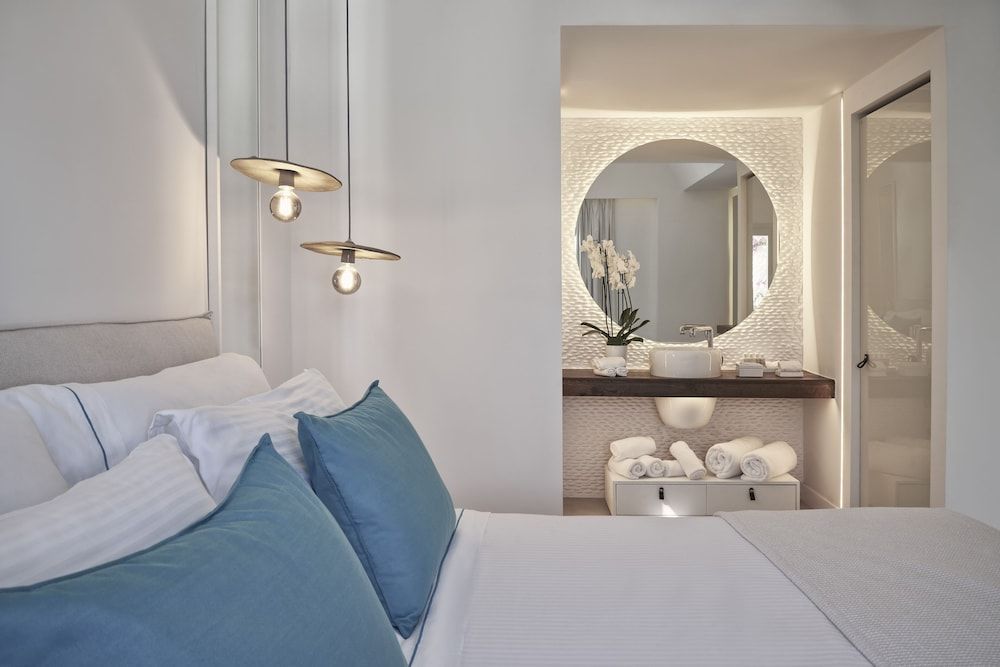 Standard Room, 1 Queen Bed (Signature Room)