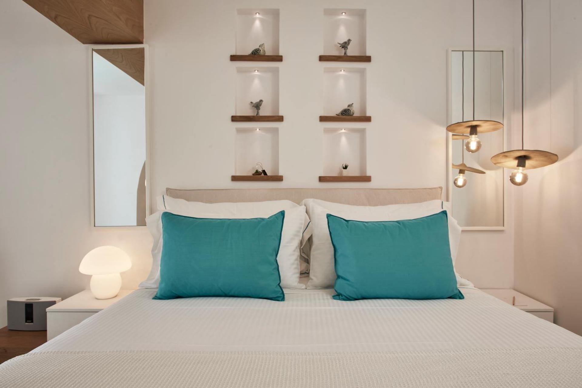 Signature Room with Jet Tub
