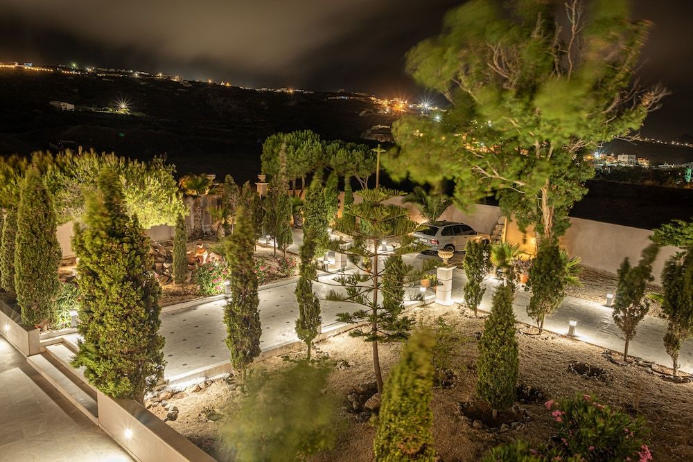 undefined Villa Leon 3