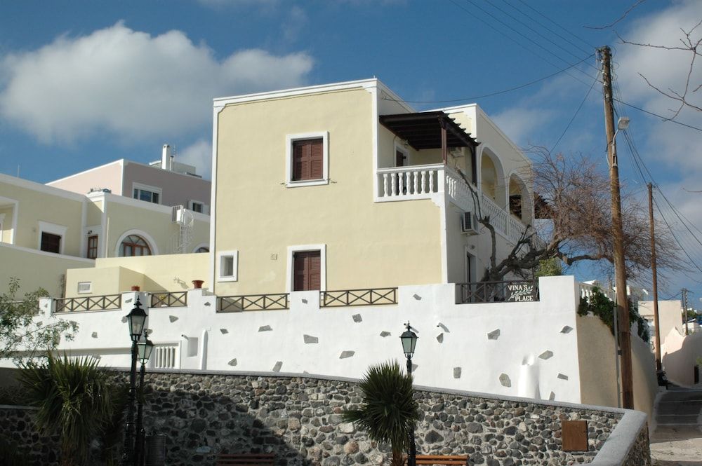 undefined Vina's Place 5