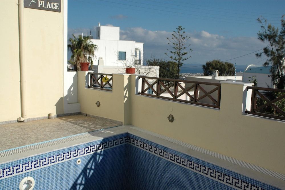 undefined Vina's Place 8