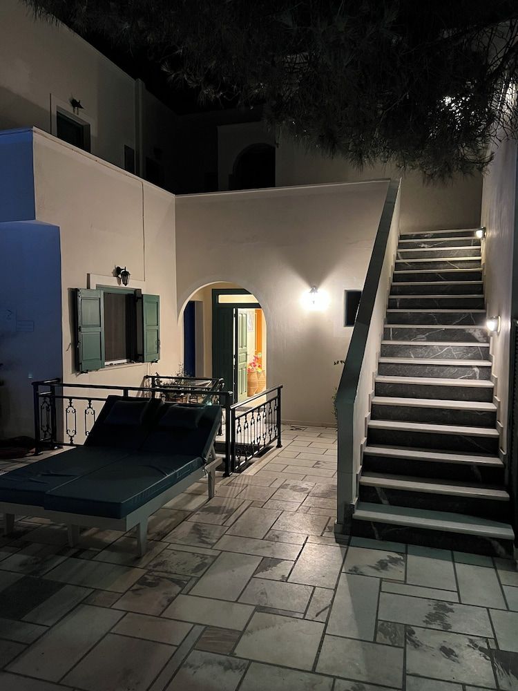 undefined Santa Magia 8