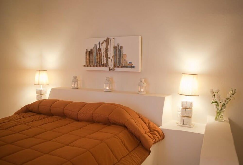 Art Villa Exogonia Santorini ArtCave Villa Exogonia, Pool and Heated Jacuzzi 6