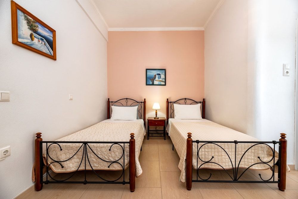 undefined Hotel Thira 3